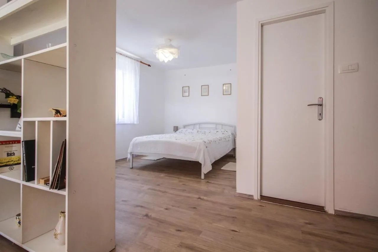 Studio La Boheme Rovinj Apartment