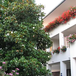  Apartment Martinuzzi